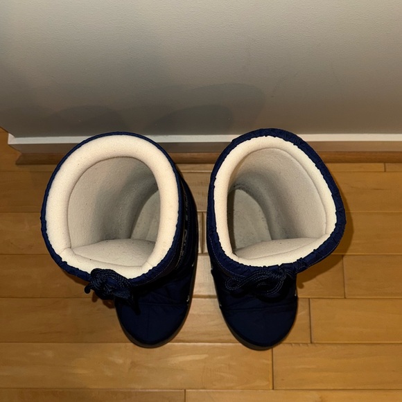 Barely worn mens Moon Boots - Picture 9 of 10